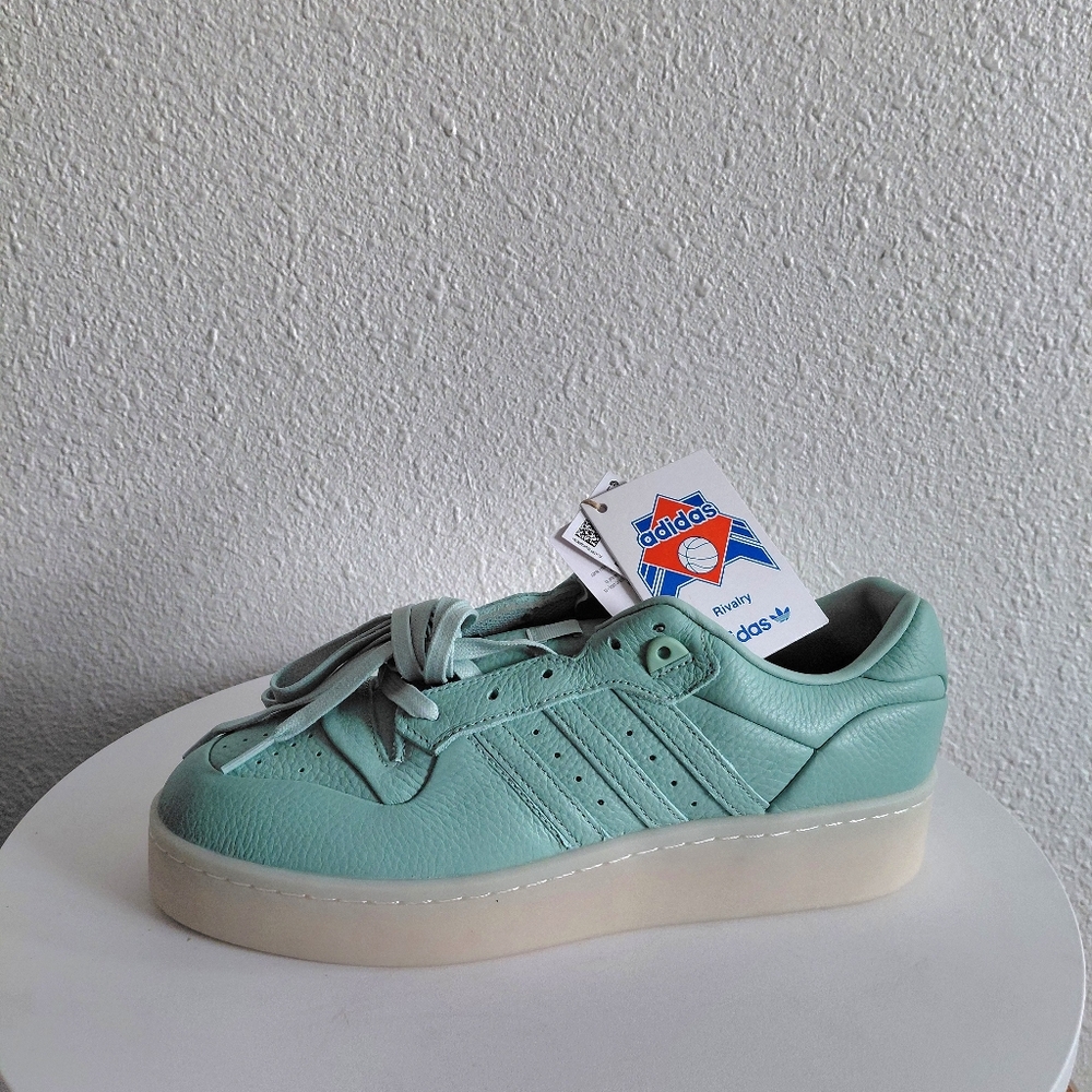 NWOB Adidas Rivalry Lux Low Mint  Leather Upper Laced Up IF7185